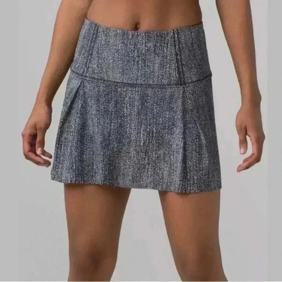 Lululemon lost in Pace Rival Skirt Sz 4 tall running skort skirt - Picture 2 of 8